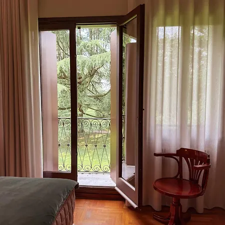 Zane Bed & Breakfast