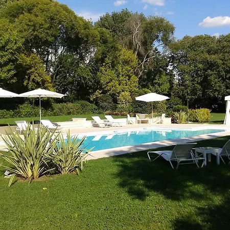 Couette-café Zane 4*