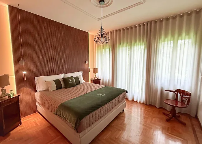 Zane Oda ve Kahvaltı 2*