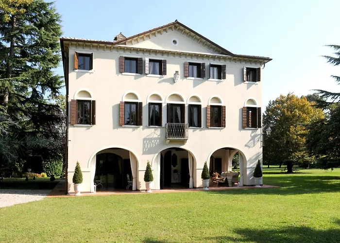 Oda ve Kahvaltı Zane